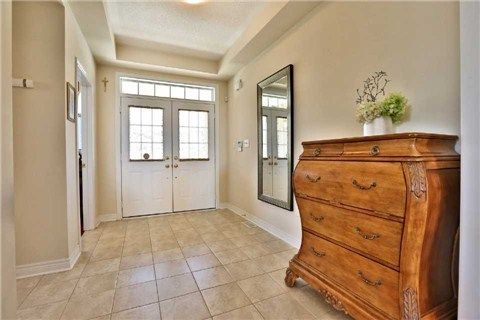 3409 Liptay Ave, Oakville, L6M0M8 | Image 2
