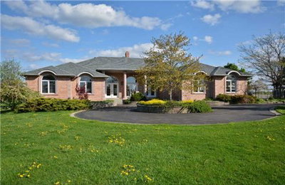 Detached House sold at 2738 Lower Base Line, Milton, Ontario, L9T2X5 - Trafalgar - MLS: W3201668