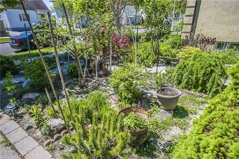 30 Hearst Circ, Toronto, M6M2T7 | Image 3