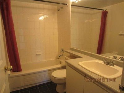 Unit 402 — 2177 Burnhamthorpe Rd, Mississauga - Erin Mills image-0-4