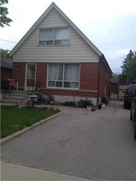 Detached House sold at 42 Fordwich Crescent, Toronto, Ontario, M9W2T4 - Rexdale-Kipling - MLS: W3207565