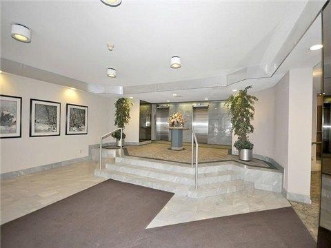 203 - 8 Lisa St, Brampton, L6T4S6 | Image 2