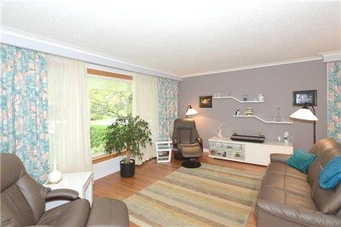 52 Decarie Circ, Toronto, M9B3J2 | Image 3