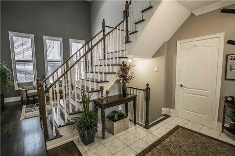 830 Old Derry Rd, Mississauga, L5W1B9 | Image 2