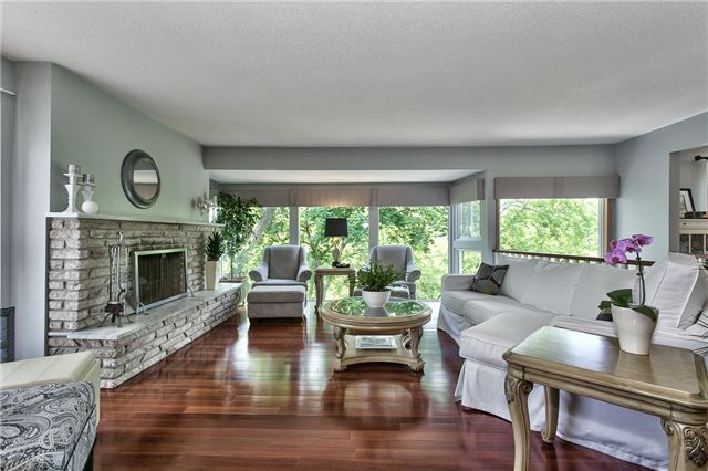 382 Trafalgar Rd, Oakville, L6H 3H5 | Image 3
