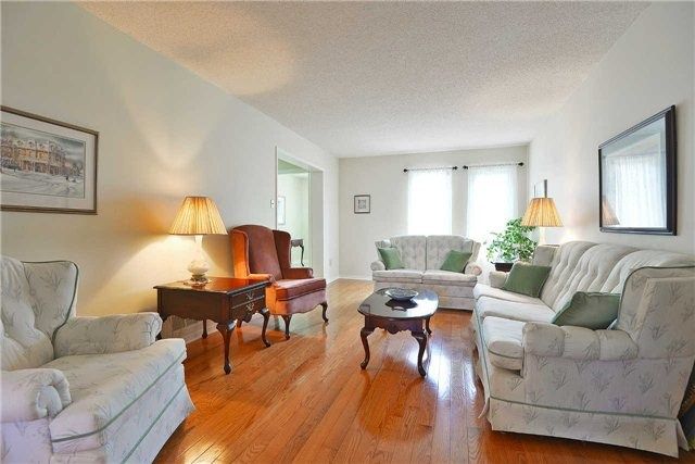 5393 Glen Erin Dr, Mississauga, L5M5C8 | Image 3