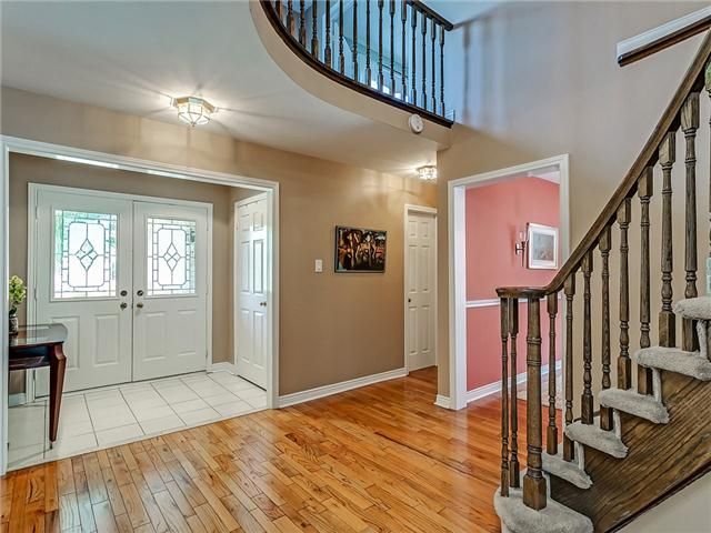 1157 Windrush Dr, Oakville, L6M1T9 | Image 2