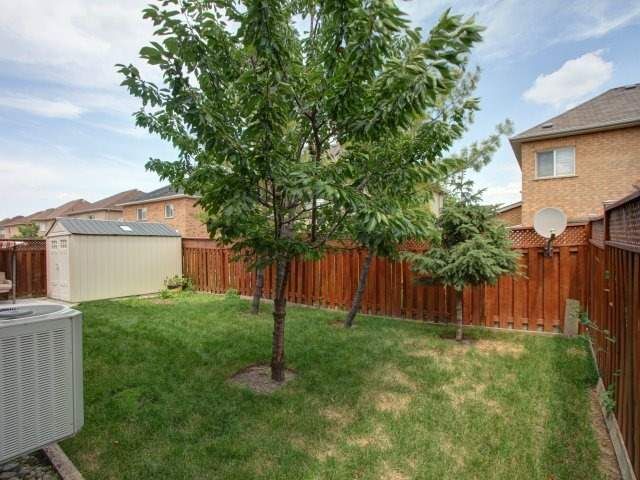 127 Barleyfield Rd, Brampton, L6R2J4 | Image 3