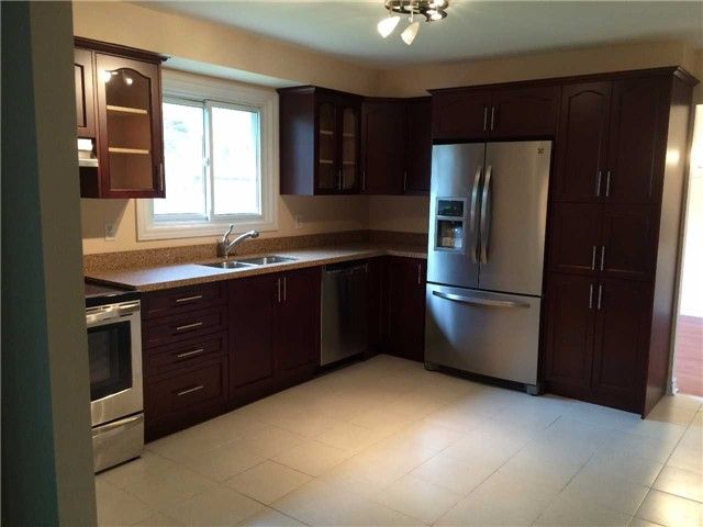 58 Braidwood Lake Rd, Brampton, L6Z1X6 | Image 3