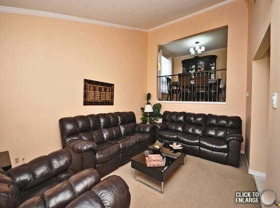 6 Farley Rd, Brampton, L6Y2N9 | Image 3