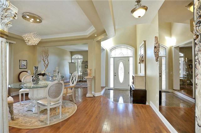 169 Spring Azure Cres, Oakville, L6L6V7 | Image 2