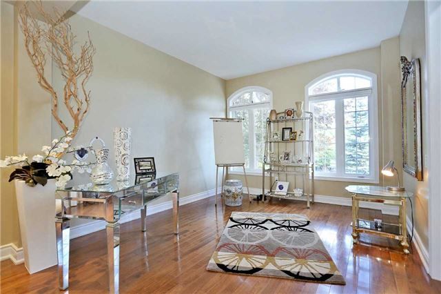 169 Spring Azure Cres, Oakville, L6L6V7 | Image 3