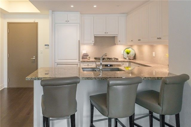 406 - 3500 Lakeshore Rd W, Oakville, L6L4Z3 | Image 2