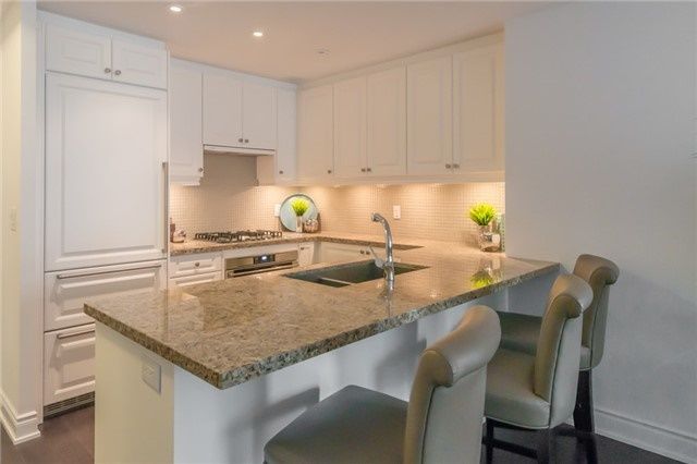 406 - 3500 Lakeshore Rd W, Oakville, L6L4Z3 | Image 3