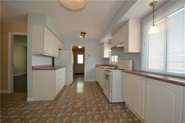 2648 Cavendish Dr, Burlington, L7P3V7 | Image 3