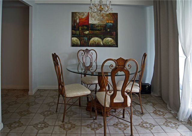 409 - 15 London Green Crt, Toronto, M3N1K4 | Image 3