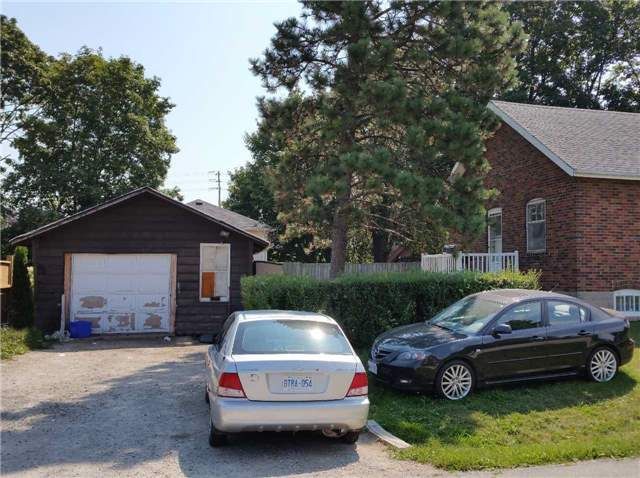 1019 Strathy Ave, Mississauga, L5E2J5 | Image 2