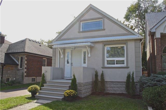 24 Twenty First St, Toronto, M8V3L7 | Image 2