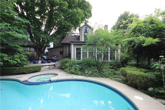 1405 Acton Cres, Oakville, L6J2S6 | Image 3