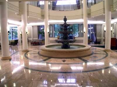 408 - 35 Kingsbridge Garden Circ, Mississauga, L5R3Z5 | Image 2