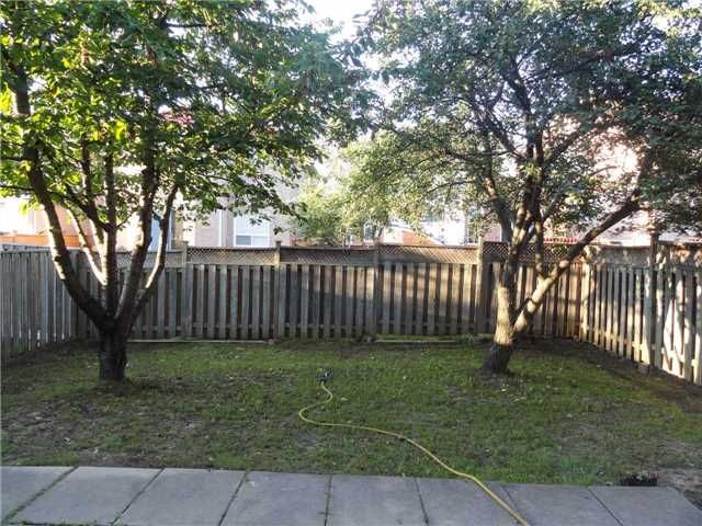 5357 Floral Hill Cres, Mississauga, L5V1V2 | Image 2