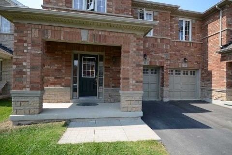 16 Albery Rd, Brampton, L7A0K7 | Image 2