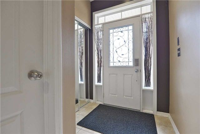 72 - 651 Farmstead Dr, Milton, L9T7W2 | Image 2