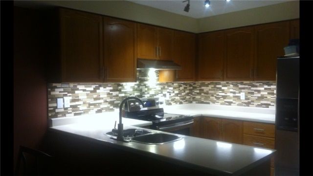 85 Vivians Cres, Brampton, L6Y4V2 | Image 3