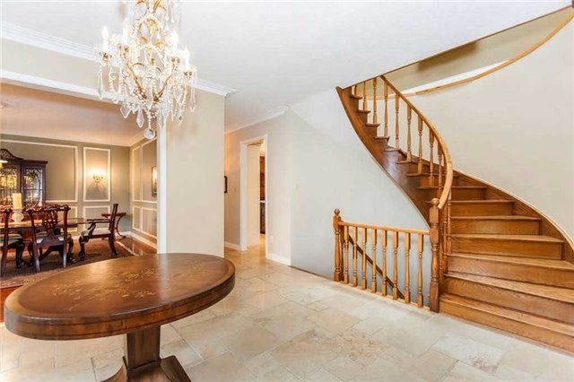 14 Bowman Ave, Brampton, L6P0X5 | Image 2