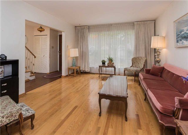 95 Willowridge Rd, Toronto, M9R3Z5 | Image 2