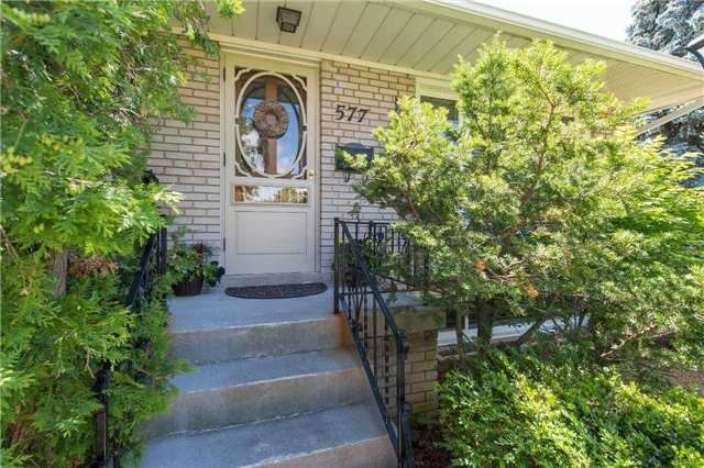 577 Trudale Crt, Oakville, L6L4H2 | Image 3