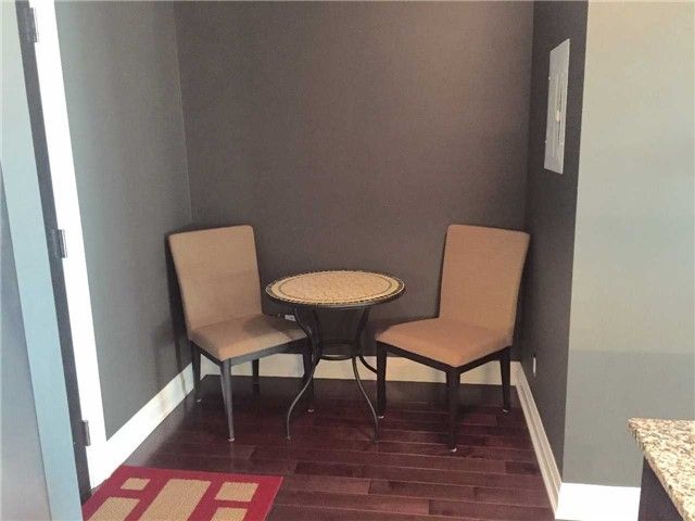 422 - 11 Bronte Rd, Oakville, L6L0E1 | Image 3