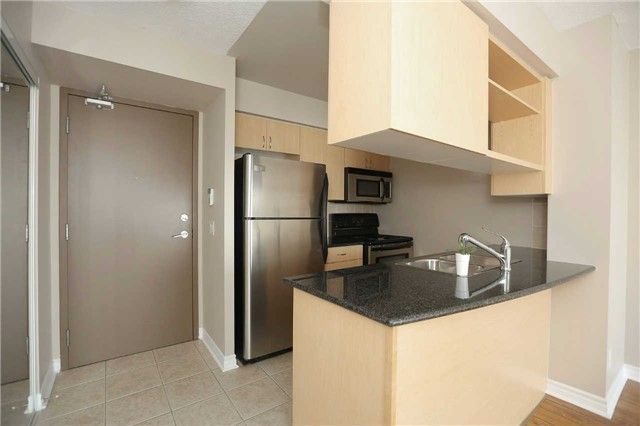 902 - 2365 Central Park Dr, Oakville, L6H0C7 | Image 2