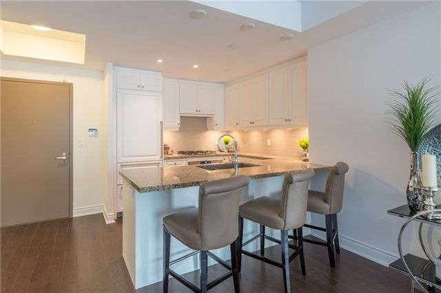 406 - 3500 Lakeshore Rd W, Oakville, L6L4Z3 | Image 3