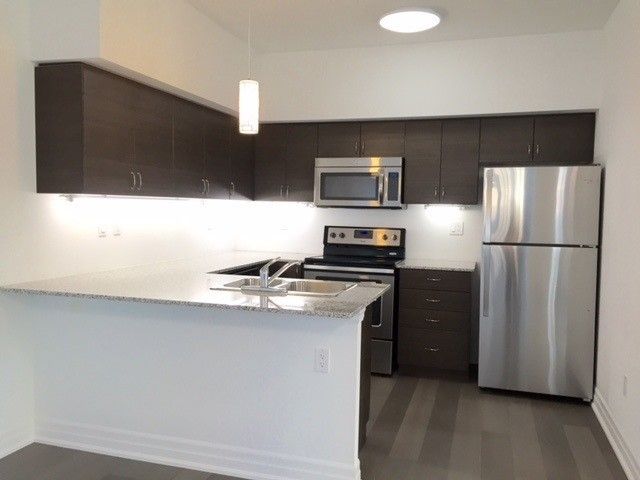 101 - 45 Sousa Mendes St, Toronto, M6P 0A7 | Image 3