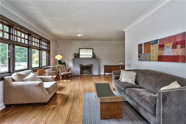 89 Holyrood Ave, Oakville, L6K 2V4 | Image 2