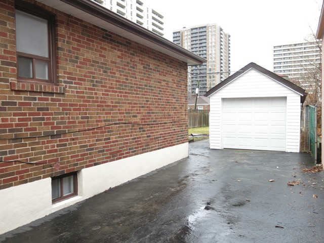 401 Ridelle Ave, Toronto, M6B1K3 | Image 2