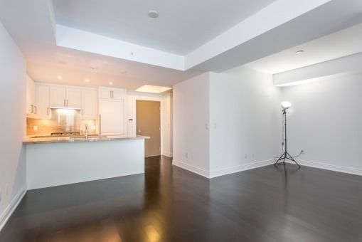 525 - 3500 Lakeshore Rd W, Oakville, L6L0B4 | Image 3