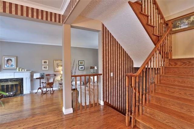 1564 Atrium Crt, Mississauga, L5H2B8 | Image 3