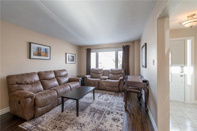 2474 Cavendish Dr, Burlington, L7P3T8 | Image 2