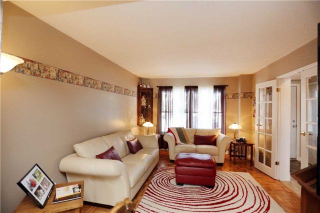 86 Judith Cres, Brampton, L6S 3J4 | Image 3