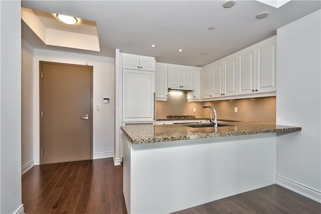 406 - 3500 Lakeshore Rd W, Oakville, L6L4Z3 | Image 3