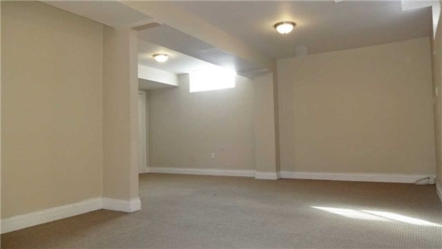 Lower - 110 Springview Dr, Brampton, L6X4L1 | Image 3