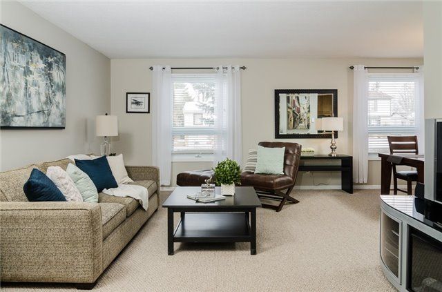 584 Elliott Cres, Milton, L9T3G4 | Image 2