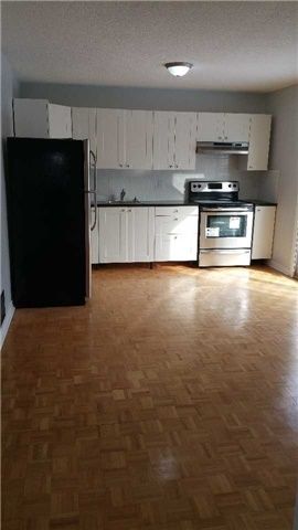 Ground - 25 Panorama Cres, Brampton, L6S3T7 | Image 3