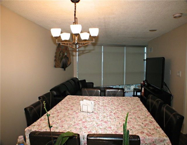 1503 - 9 George St N, Brampton, L6X 0T6 | Image 3