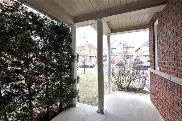 3886 Skyview St, Mississauga, L5M-8A4 | Image 2