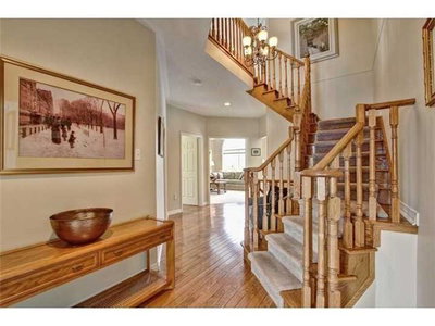 2113 Berwick Drive, Burlington, Ontario image-0-1