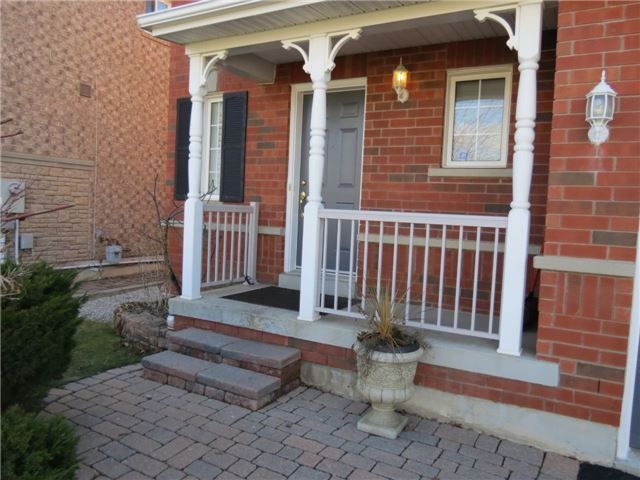 250 Brisdale Dr, Brampton, L7A2T3 | Image 2