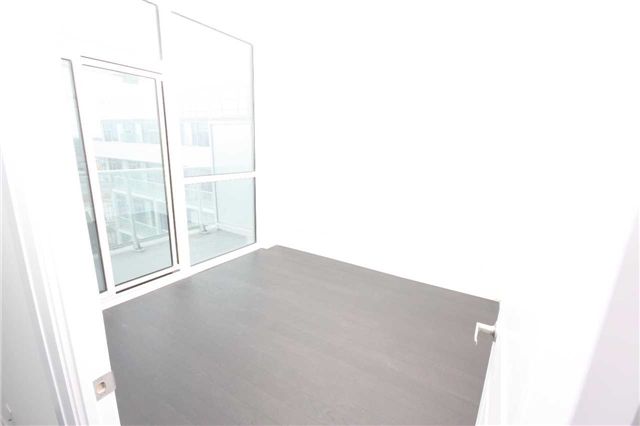 505 - 65 Speers Rd, Oakville, L6L5Y7 | Image 3